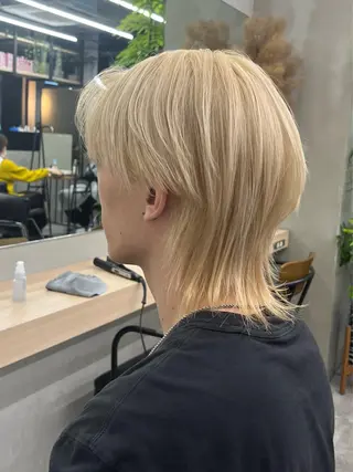 ショート カラー メンズ イツク ⚡️ ルーツ/ハイトーンのヘアスタイル