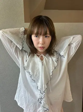 ミディアム Fujii Naoのヘアスタイル