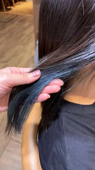 カラー 箕面駅徒歩7分カプロ 三好美鈴のヘアスタイル