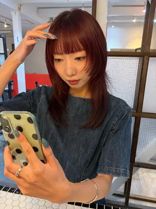 セミロング 金田 夏野のヘアスタイル