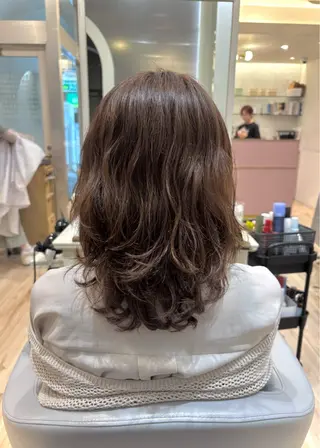 ミディアム パーマ かどた はるなのヘアスタイル