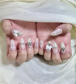 ネイル Pure&Rich Nailのネイルデザイン