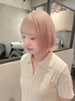 ショート カラー hisano / ハイトーン・透明感のヘアスタイル