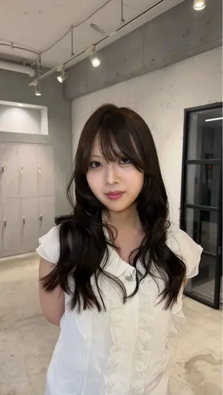 ロング あんな🦋レイヤー カット/透明感カラーのヘアスタイル