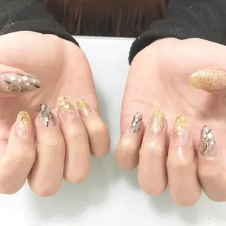 ネイル 板垣 綾乃のネイルデザイン