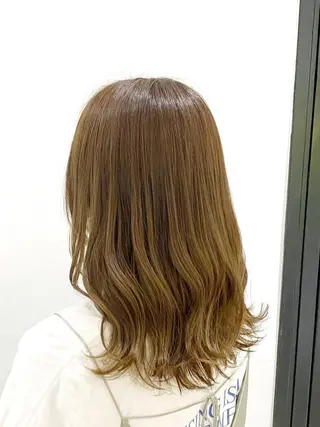セミロング カラー 予約 停止のヘアスタイル