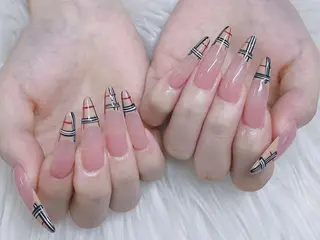 ネイル AKIKO ネイルサロンのネイルデザイン