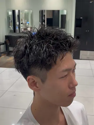ショート パーマ メンズ 駒野 晃のヘアスタイル