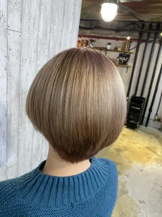 ショート カラー 勝河 怜楊のヘアスタイル
