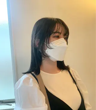 ミディアム カラー 本間 結衣のヘアスタイル