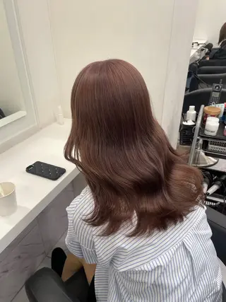 ミディアム カラー 抜け感レイヤー︴ ニュアンスカラーのヘアスタイル
