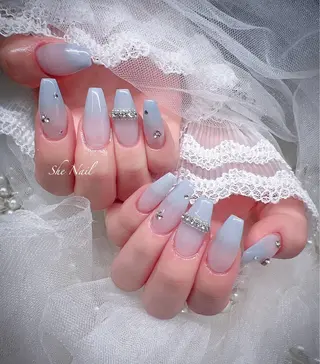 ネイル ISA_ BELLAのネイルデザイン