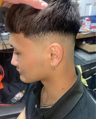 ショート バッドバーバー蒲田 オノハラユウタ💈のヘアスタイル