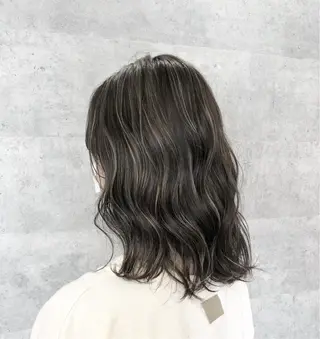 ミディアム カラー 髪質改善で 憧れの潤艶美髪にのヘアスタイル