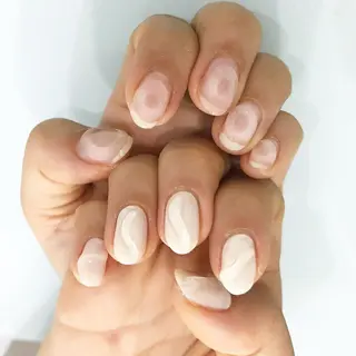ネイル 板垣 綾乃のネイルデザイン