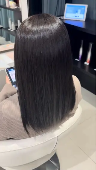 カラー 大林 茉鈴のヘアスタイル