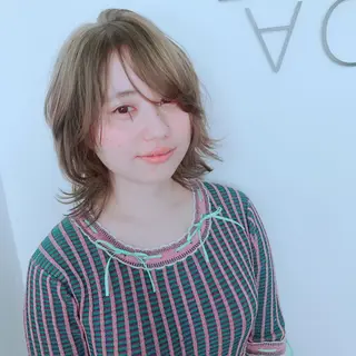 ミディアム 💓パーマ，💗 レイヤーカットのヘアスタイル