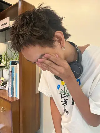 ショート メンズ レイヤーカット\ウル フ　chinatsuのヘアスタイル
