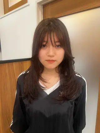 ショート カラー コバヤシ ユメのヘアスタイル