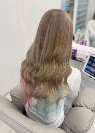 ロング 大古 楓のヘアスタイル