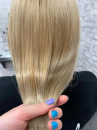 ロング カラー パーマ ヘアアレンジ メンズ キッズ ネイル マツエク・マツパ アイブロウ 🎀ハイトーンNo .1🩵NaGiSaのヘアスタイル