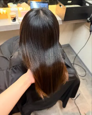 ロング 艶髪/ moeのヘアスタイル