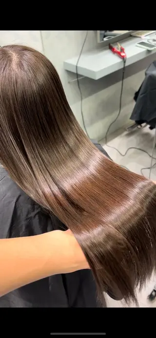 ロング カラー 鈴木 優斗のヘアスタイル