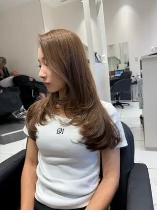 ロング カラー 韓国レイヤー×艶髪 ハイトーンRyukiのヘアスタイル