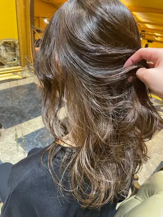 セミロング カラー 田中 沙織のヘアスタイル