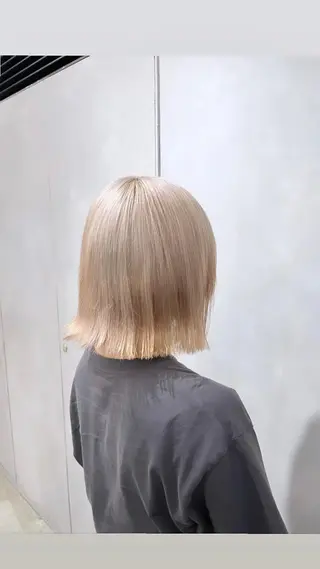 ショート カラー 🔷ダブルカラーハイ トーン🔷櫻井走のヘアスタイル