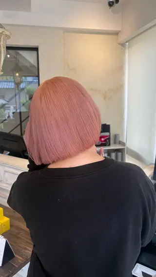 ショート 凜｜縮毛矯正・ボブ・ 透明感カラー・eyeのヘアスタイル
