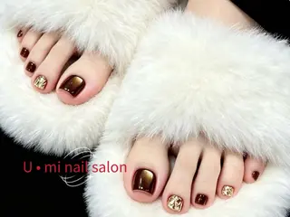 ネイル UMI ネイルサロン新宿🎀のネイルデザイン