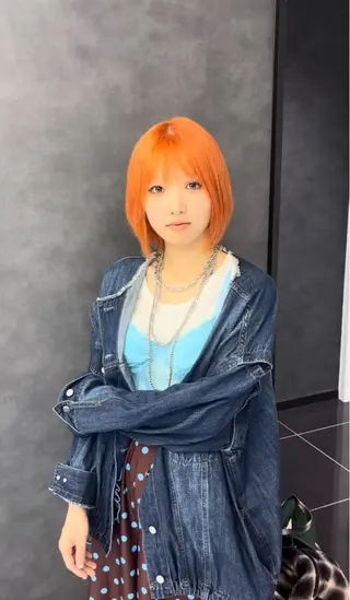 ショート カラー ねね🦖 /ブリーチカラーのヘアスタイル