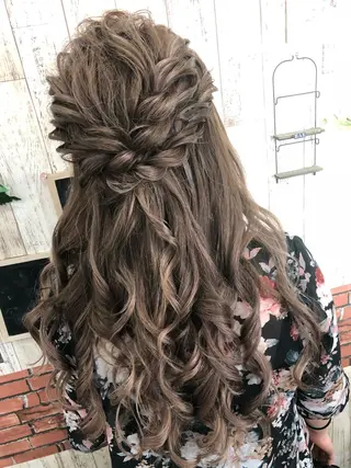 ヘアアレンジ ‎✴︎˚｡Chamo 𝐄𝐑𝐈𝐍𝐀のマツエク・マツパデザイン