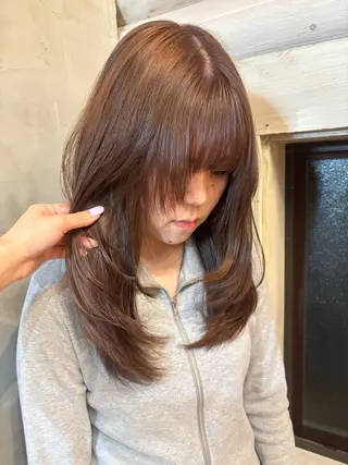 セミロング カラー 似合わせレイヤー/ Wカラー🧸こころのヘアスタイル