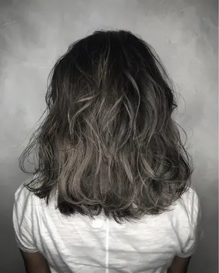 ミディアム カラー 沖縄東京2拠点美容師 mamicoのヘアスタイル