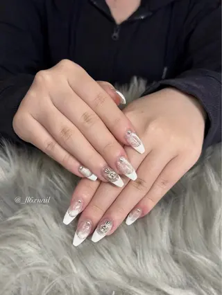 ネイル 𝑆𝑎𝑒| 枚方ネイルのネイルデザイン