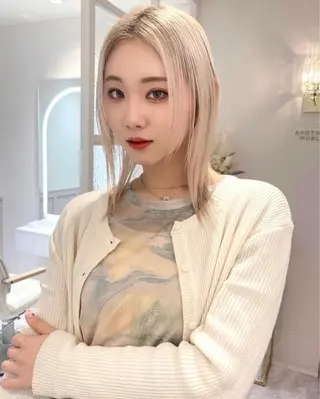 セミロング fuwari 美白ショコラカラーのヘアスタイル