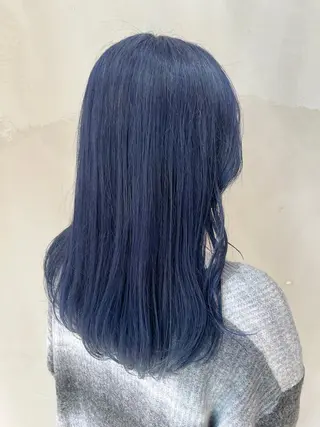 セミロング カラー 堤 麻衣子のヘアスタイル