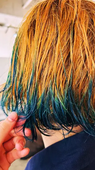 ミディアム アワタケ リンのヘアスタイル
