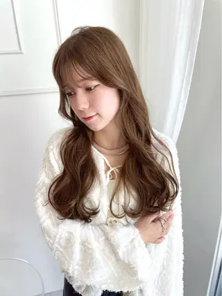 ロング カラー NANO／ ブリーチ×レイヤーのヘアスタイル