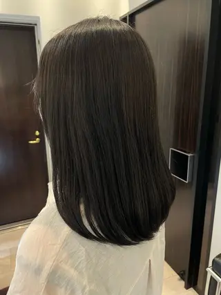 カラー 江田 彩那のヘアスタイル
