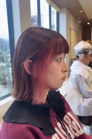 カラー 渡部 優衣のヘアスタイル