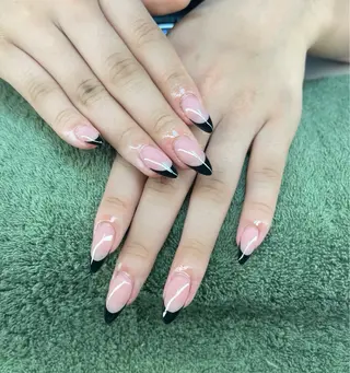 ネイル MHR nailのネイルデザイン