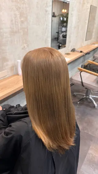 カラー 坂元 姫夏のヘアスタイル