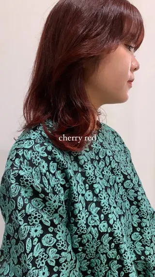 ミディアム 落合希 Olivebeigeのヘアスタイル