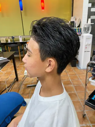 ショート メンズ 🌙𝑳𝑼𝑵𝑨 工藤/メンズ特化のヘアスタイル