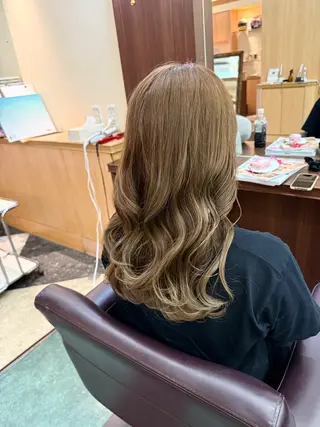 セミロング 河原 智如のヘアスタイル