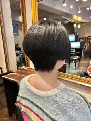 ショート 佐藤 優里奈のヘアスタイル
