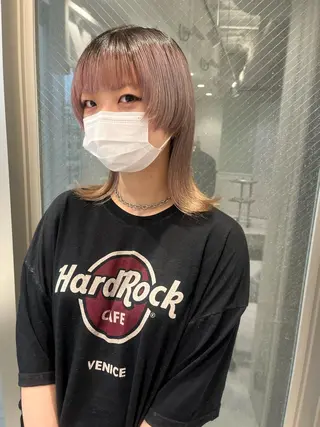 ミディアム ウルフカット／吉村 桃子のヘアスタイル